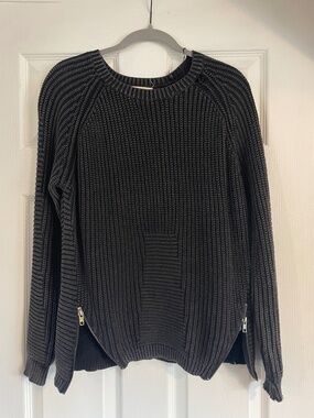 Olive & Oak Chunky Knit Sweater